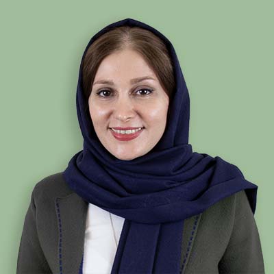 دکتر آزاده حیدری‌مقدم، از مدرسان لینگوفینیکس